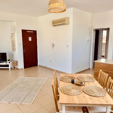 Apartment Boho Sun Retreat - Airy 2br - Walk2beach -