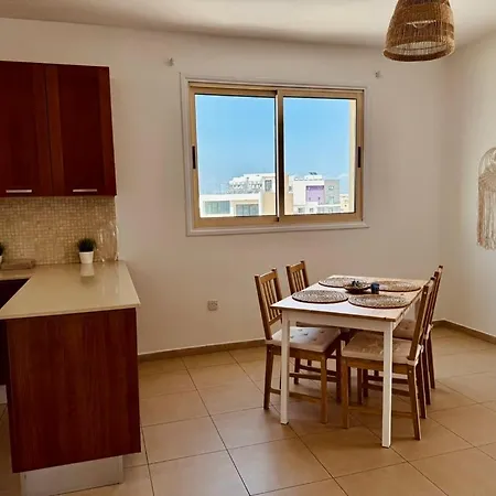 Boho Sun Retreat - Airy 2br - Walk2beach - Apartment